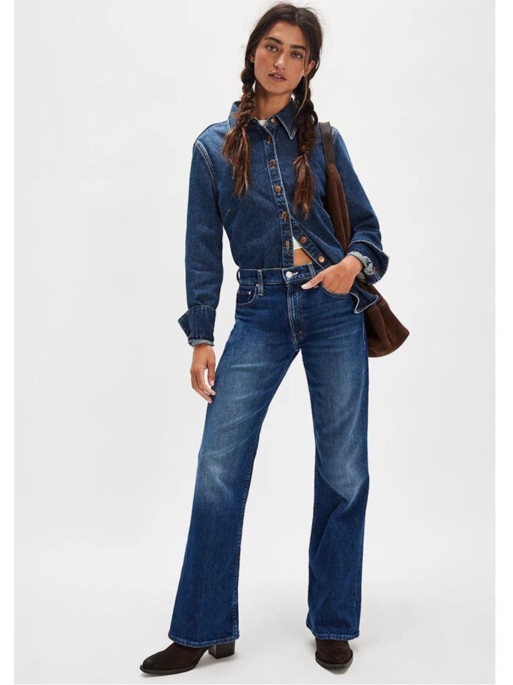 MOTHER Denim The Bookie Sneak
Jeans in Perfectly Imperfect Wash New!